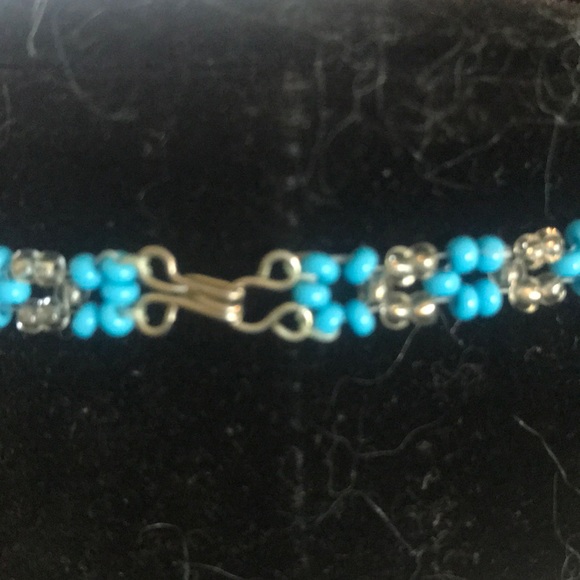 “TURQUOISE AND SILVER” Vintage Beaded Delicate Necklace. - Picture 6 of 8